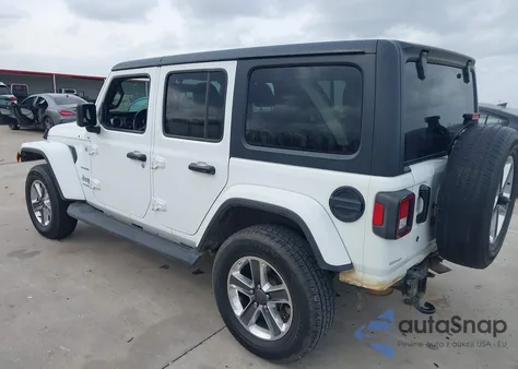 2020 Jeep Wrangler Unlimited Sahara 4X4 z USA, uszkodzony, nr VIN 1C4HJXENXLW197984